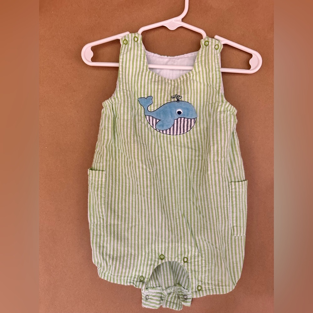 Baby boy 3-6month Whale bubble